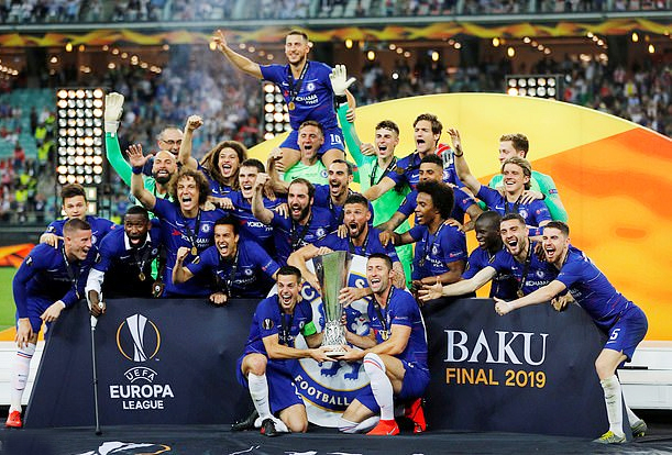 Hạ gục Arsenal, Chelsea vô địch Europa League 